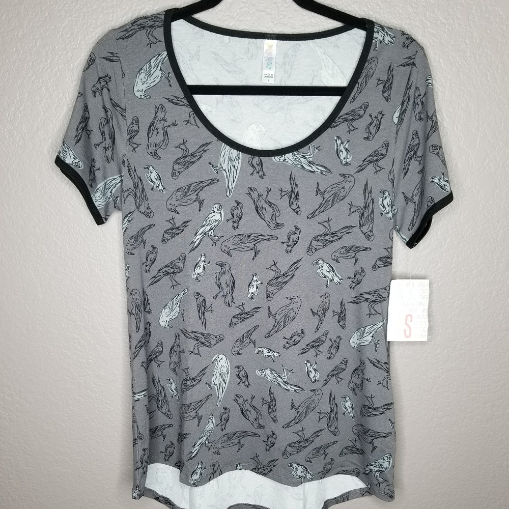 Small LuLaRoe Halloween Classic T